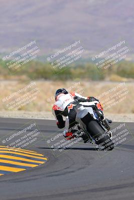 media/Oct-09-2022-SoCal Trackdays (Sun) [[95640aeeb6]]/Turn 14 Backside (1125am)/